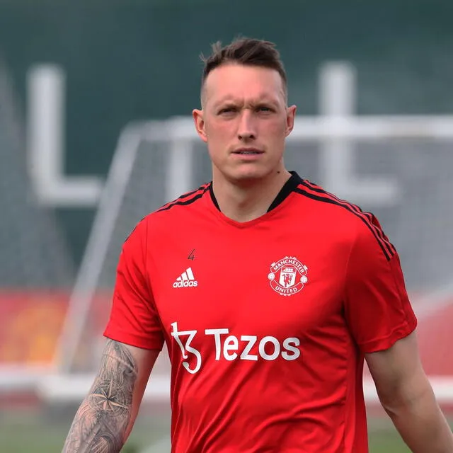 <strong> Phil Jones </strong>   