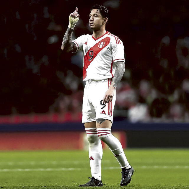 <strong>Gianluca Lapadula</strong>   