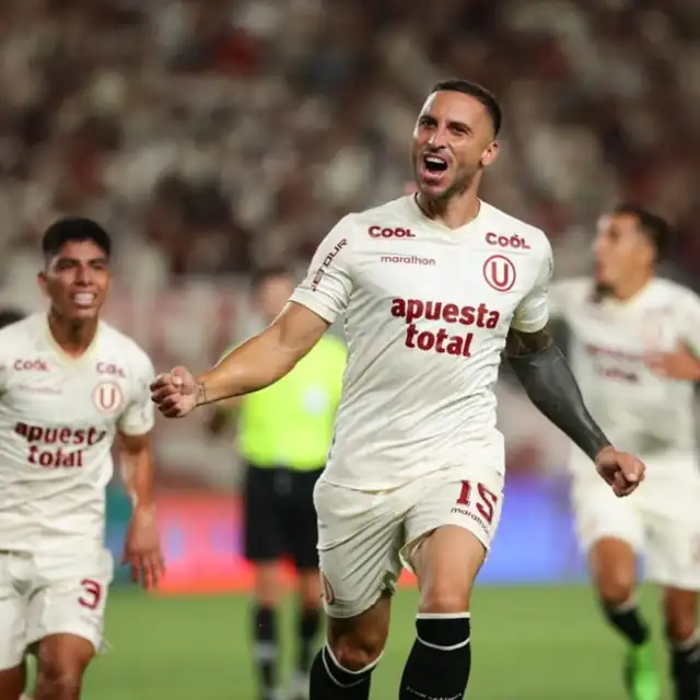 Emanuel Herrera jugó en Universitario y salió campeón ante Alianza Lima en 2023