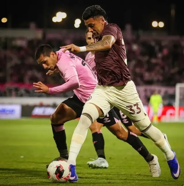 Universitario vs Sport Boys