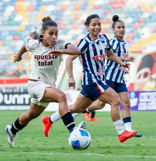 Universitario Alianza Lima