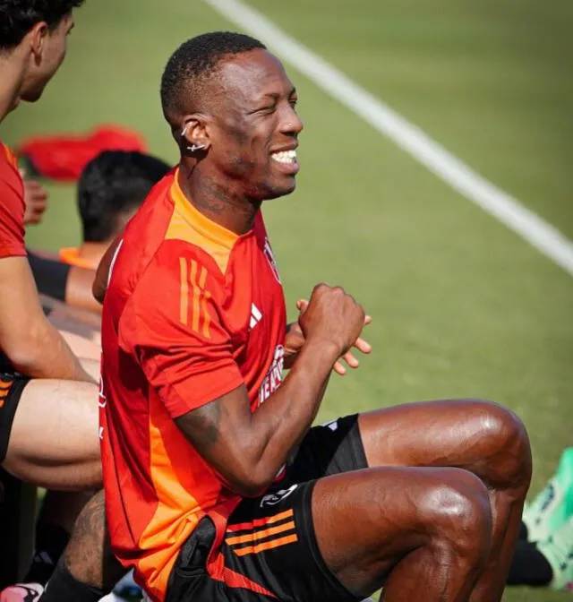 Luis Advíncula Luis Advíncula