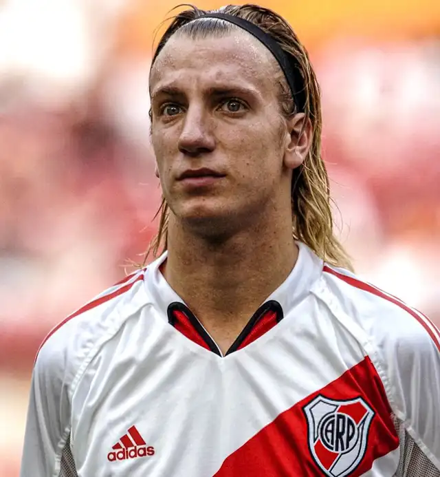 Maxi López fue autor de dos goles ante Cienciano Maxi López fue autor de dos goles ante Cienciano