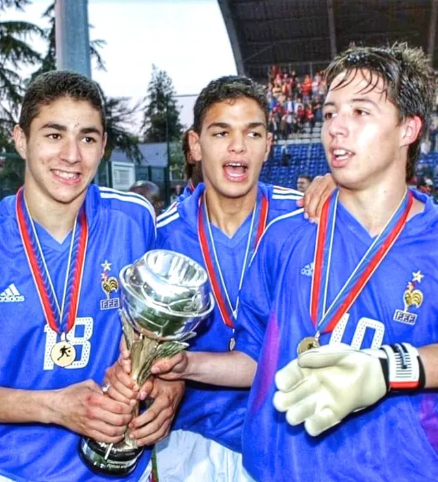 Samir Nasri campeón con Karim Benzema (Archivo). Samir Nasri campeón con Karim Benzema (Archivo).