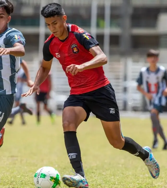 José Carlos Miller juega en Caracas FC.