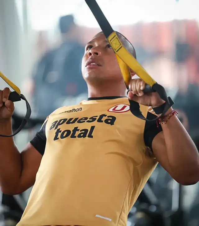 Edison Flores, Universitario