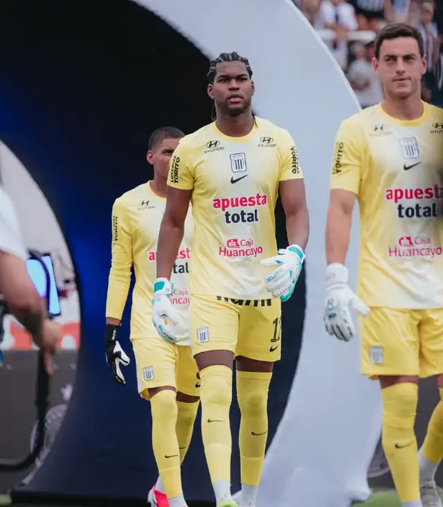 Muchos hinchas esperan que Ángel De La Cruz tenga minutos
