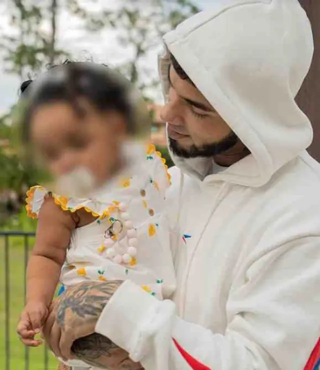 Anuel y sus hijos