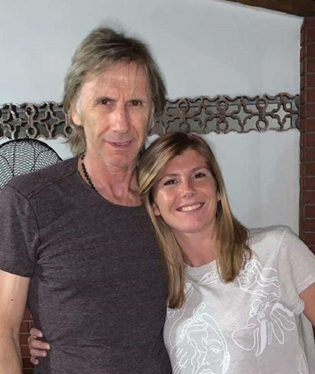 Ricardo Gareca y su hija Fiorella.