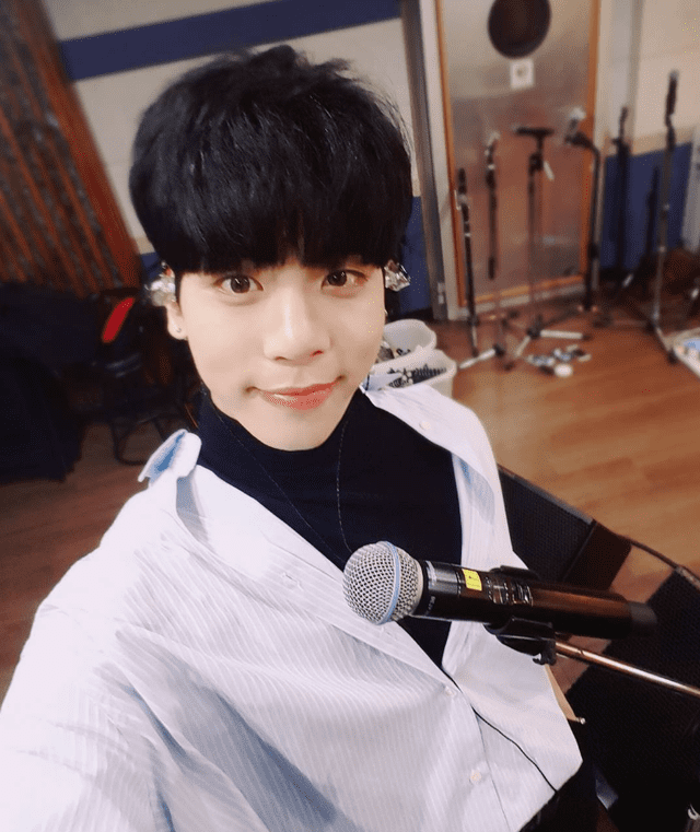 Jonghyun. Jonghyun.