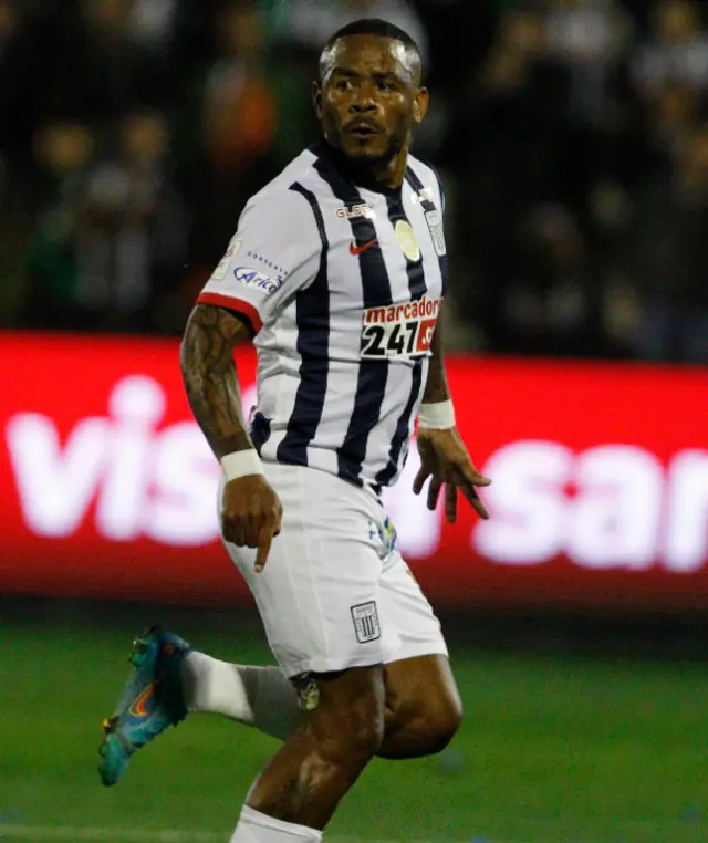 El Zorro es el jugador con más títulos en Alianza Lima.   