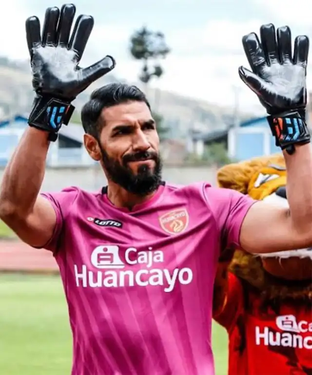 Carlos Solís Carlos Solís