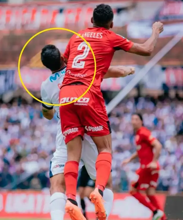  Falta en contra de Renzo Garcés en el Alianza vs Huancayo   