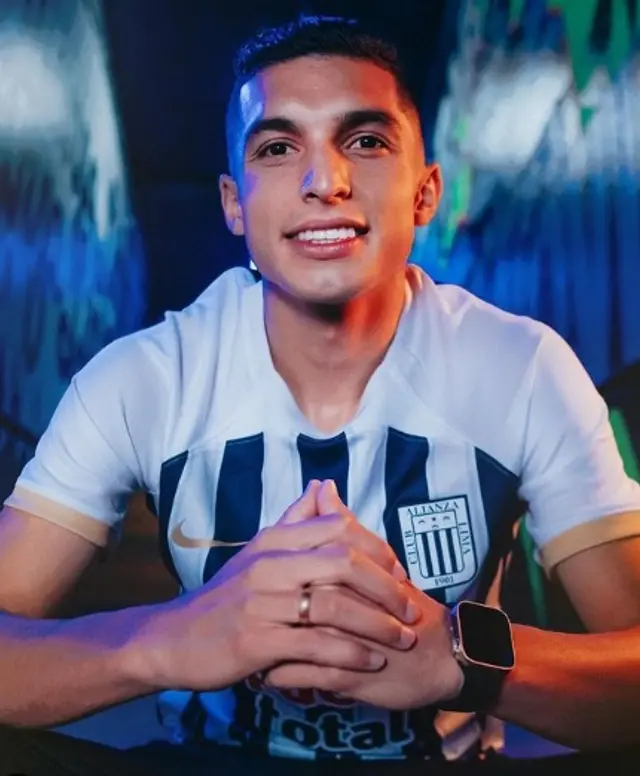 Kevin Serna   