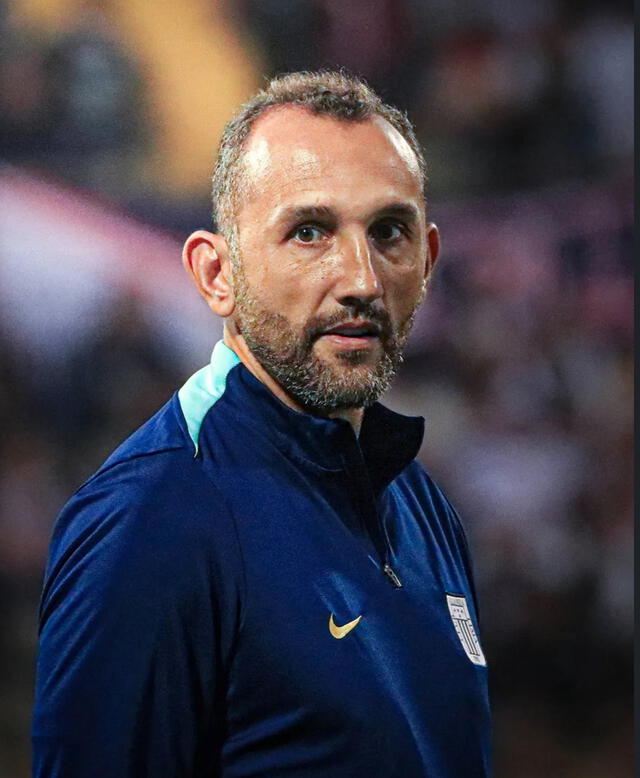 Hernán Barcos anotó 11 goles en Alianza Lima esta temporada 2025 y es uno de los máximos goleadores de la Copa Libertadores.   