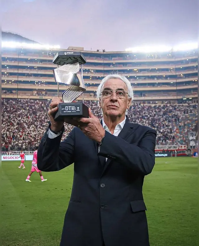 Universitario