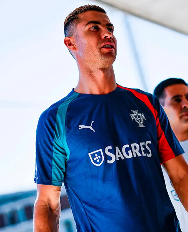 Cristiano Ronaldo Cristiano Ronaldo