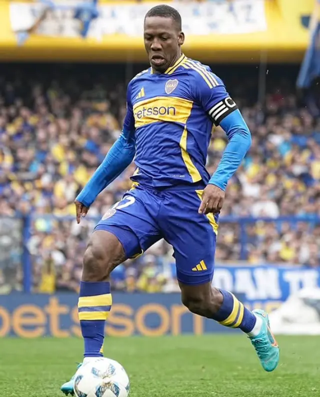 Luis Advíncula Luis Advíncula