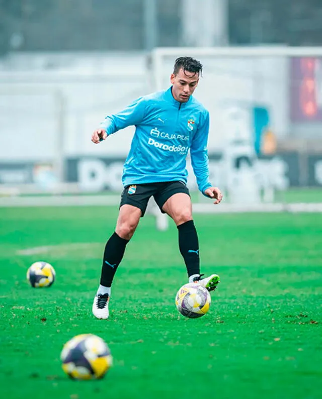 Cristian Benavente seguirá sin debut con Sporting Cristal Cristian Benavente seguirá sin debut con Sporting Cristal