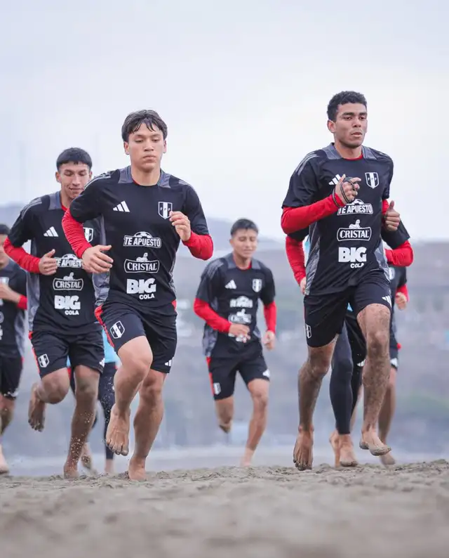 La selección peruana Sub-20 Fútbol Playa se prepara para los próximos duelos.   