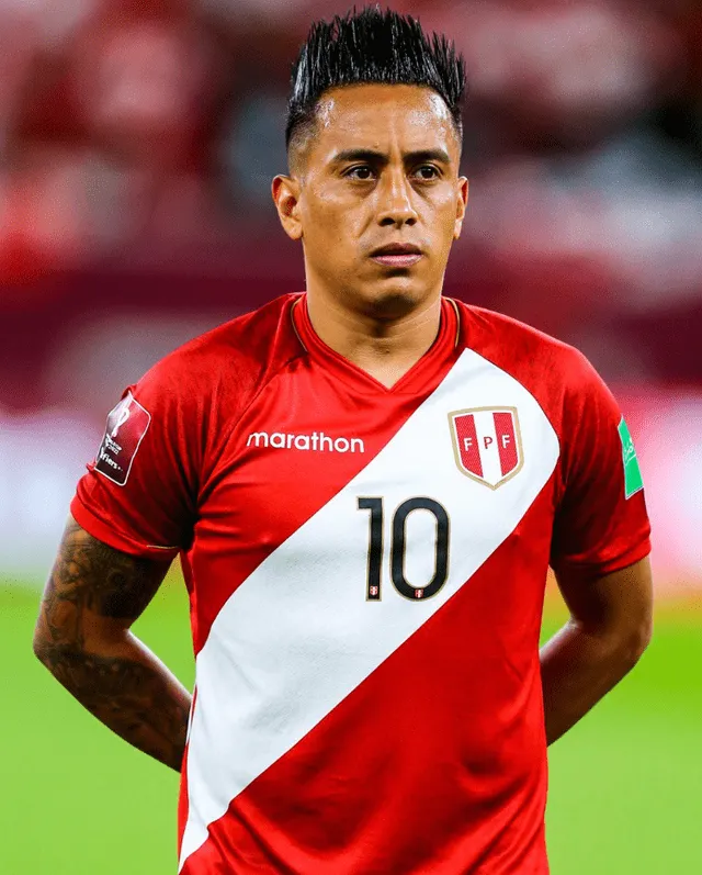 Julio García, Christian Cueva