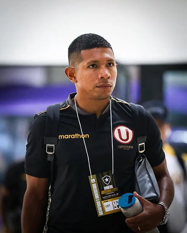 Edison Flores   
