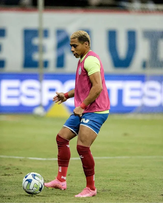 Vitor Jacaré   