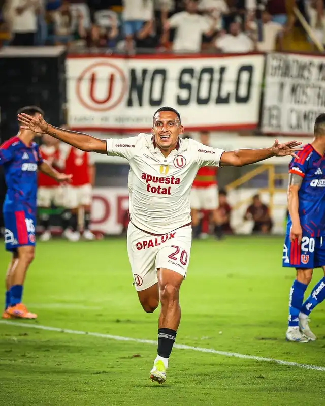 Álex Valera, Universitario