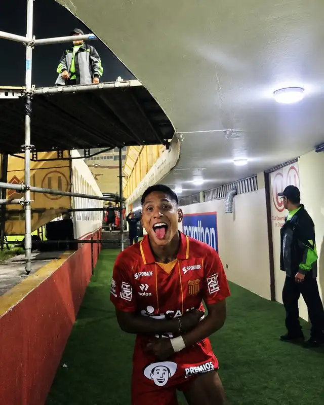 Raúl Ruidíaz sí celebró el triunfo de Atlético Grau sobre Universitario, su exclub. Raúl Ruidíaz sí celebró el triunfo de Atlético Grau sobre Universitario, su exclub.