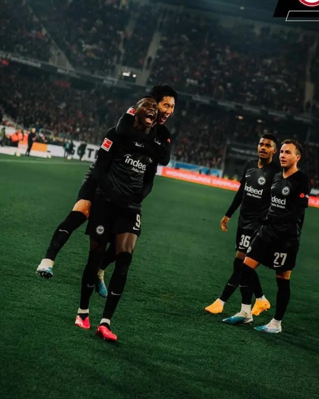  Eintracht Frankfurt,