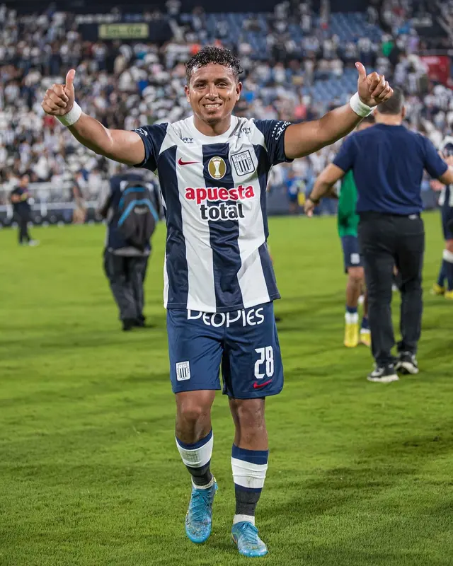 Edinson Chávez Edinson Chávez