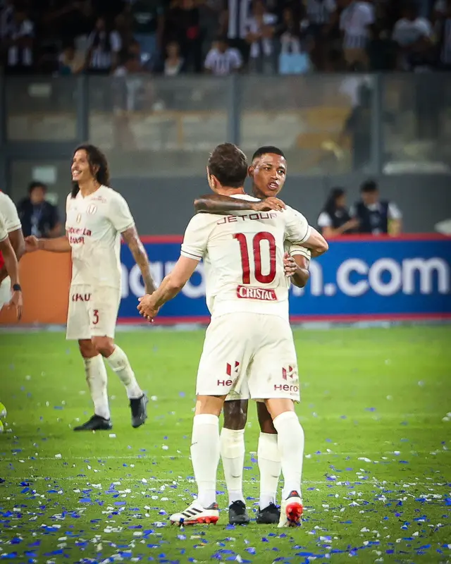 Universitario