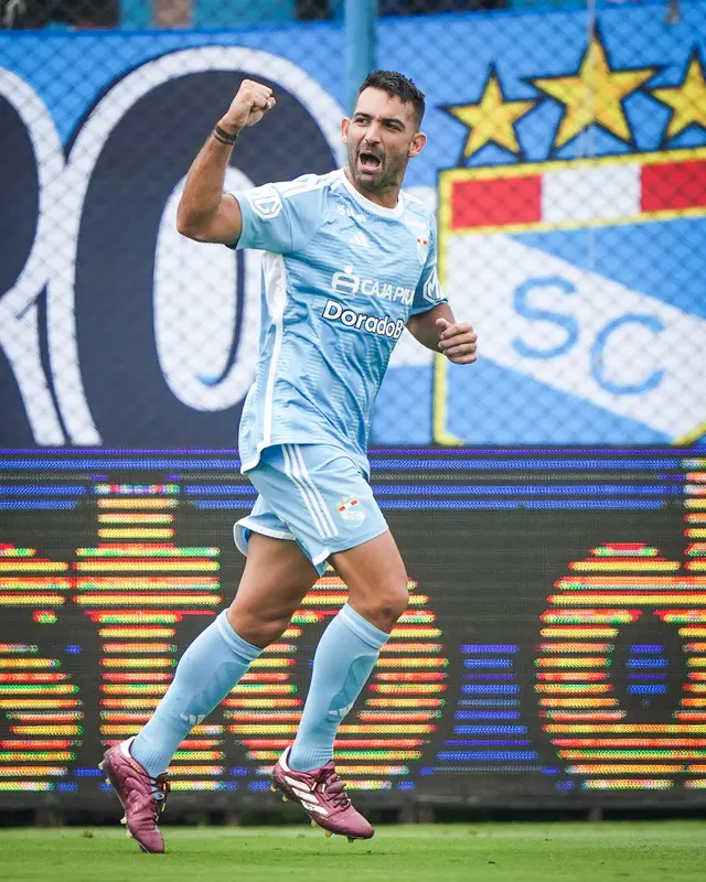 Universitario, Sporting Cristal