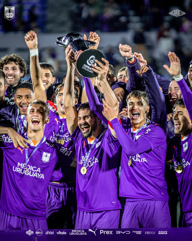 Defensor Sporting, Copa AUF Uruguay
