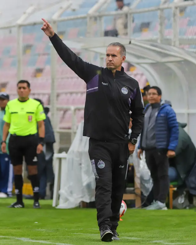Carlos Silvestri, Comerciantes Unidos