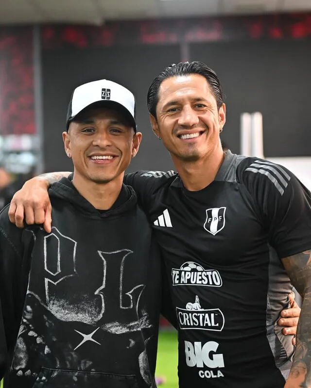 Gianluca Lapadula, Selección Peruana