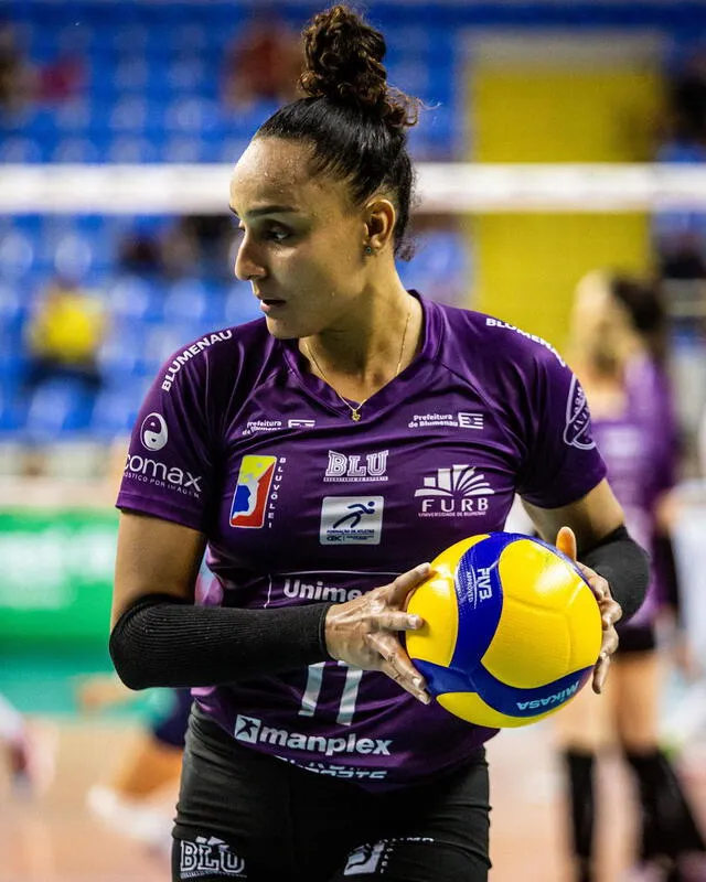Ivna Colombo