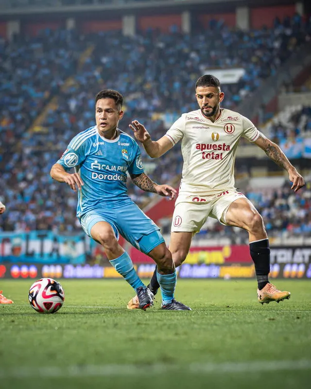 Universitario de Deportes, Sporting Cristal