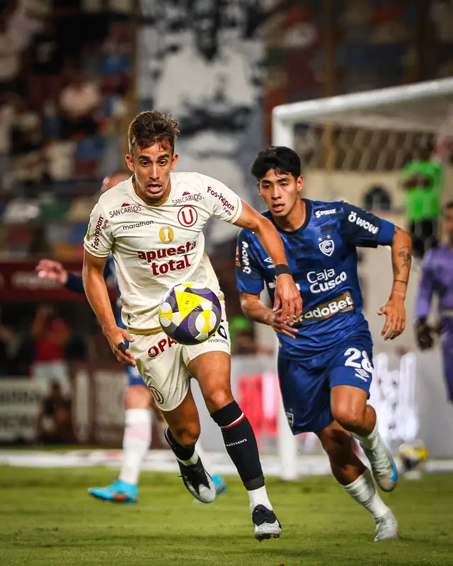 Martín Pérez Guedes, Universitario de Deportes