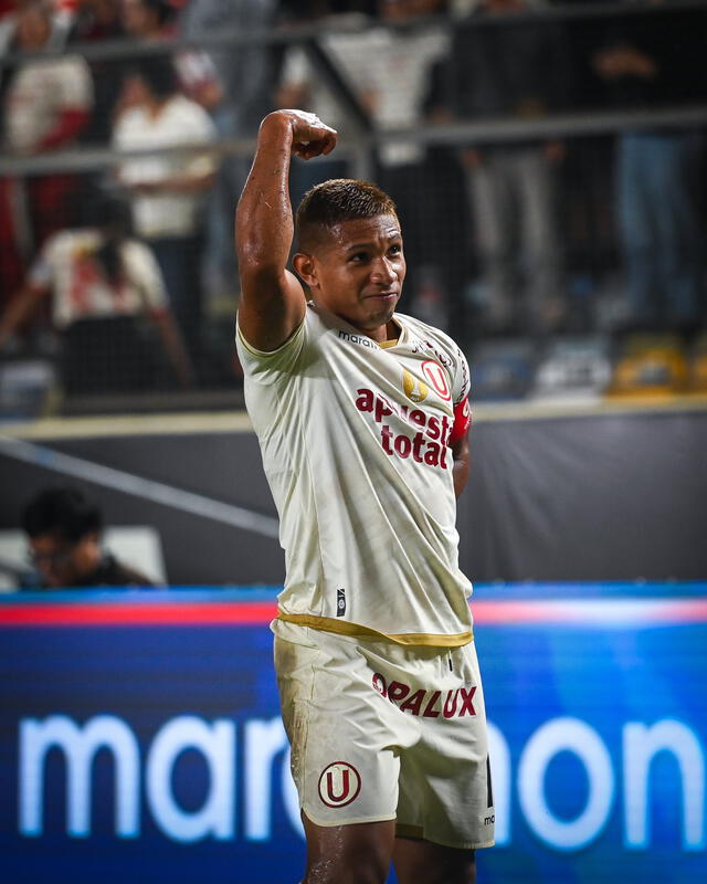 Edison Flores, Universitario de Deportes