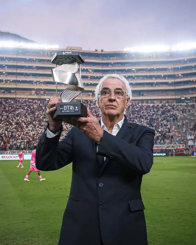 Jorge Fossati, Universitario de Deportes