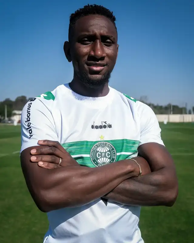 Eryc Castillo Eryc Castillo