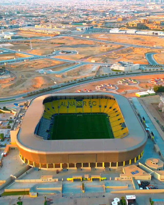 Vista panorámica de como luce el King Saud University Stadium