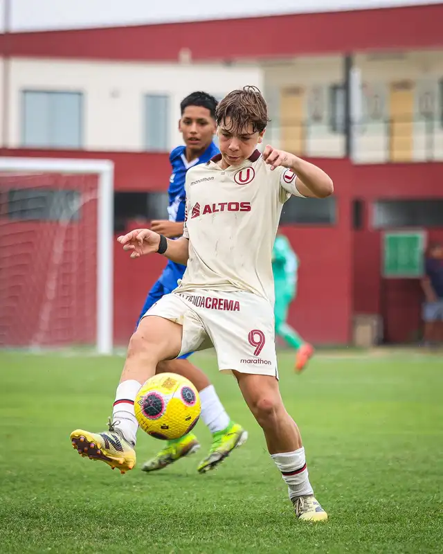 La categoría 2012 de Universitario goleó 6-3 al Club Interno de Menores por el Torneo Federación Oro 2026
