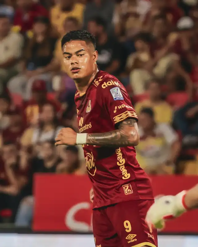 Luis Sandoval se lesionó y se perderá el partido entre Universitario ante Deportes Tolima Luis Sandoval se lesionó y se perderá el partido entre Universitario ante Deportes Tolima