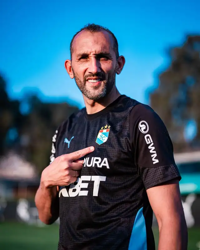 Hernán Barcos se encuentra muy feliz en Sporting Cristal Hernán Barcos se encuentra muy feliz en Sporting Cristal