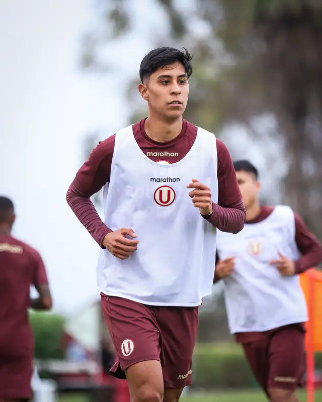 Adrián Quiroz volvió a Universitario tras su buen paso en Los Chankas
