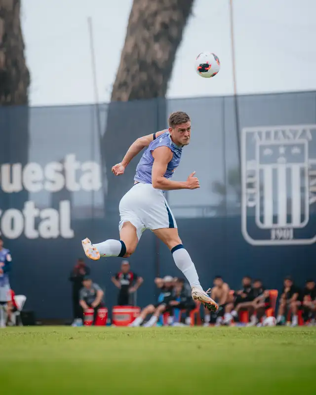 Girotti metió gol en el enfrentamiento contra Melgar Girotti metió gol en el enfrentamiento contra Melgar