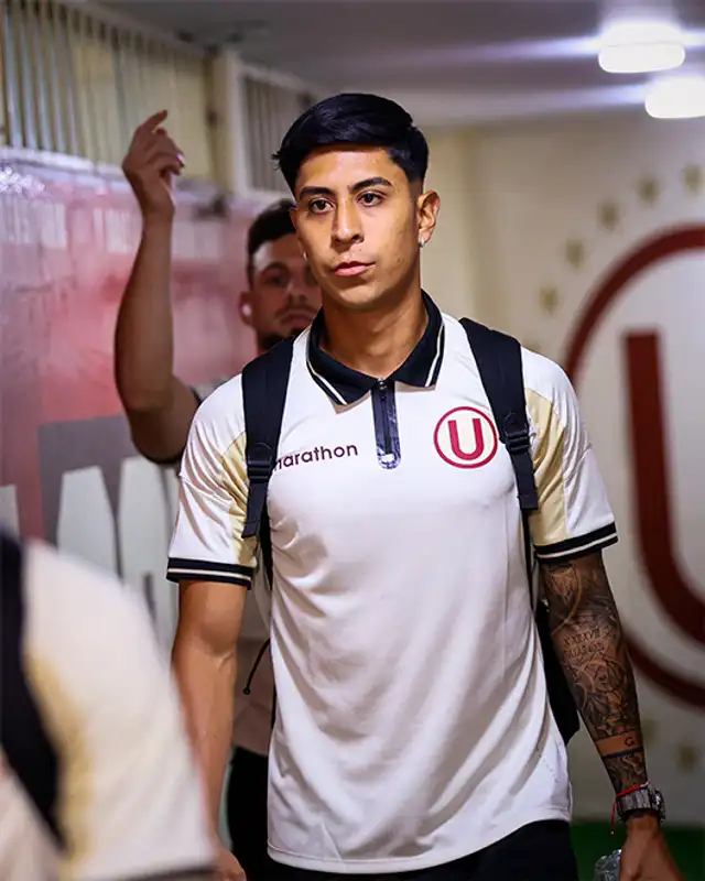 Adrián Quiroz, Universitario de Deportes