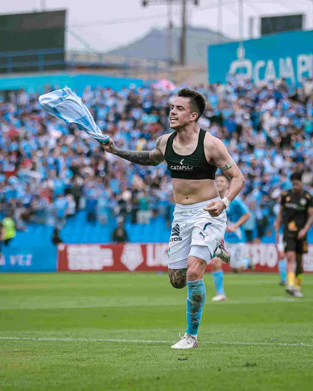 Santiago González, Sporting Cristal Santiago González, Sporting Cristal